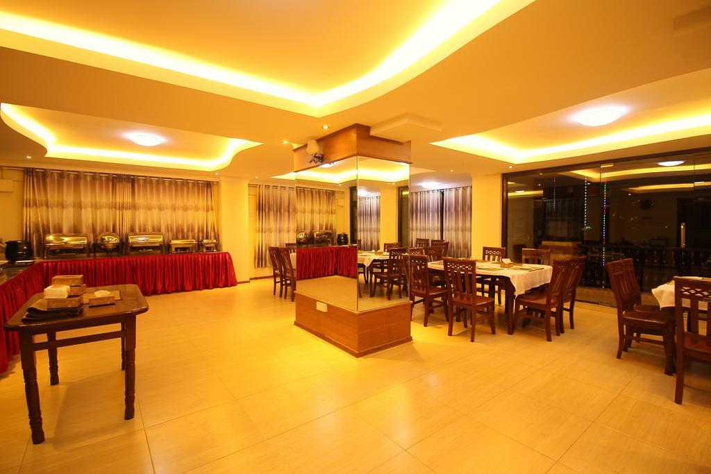 מנדלאי Hotel United מראה חיצוני תמונה