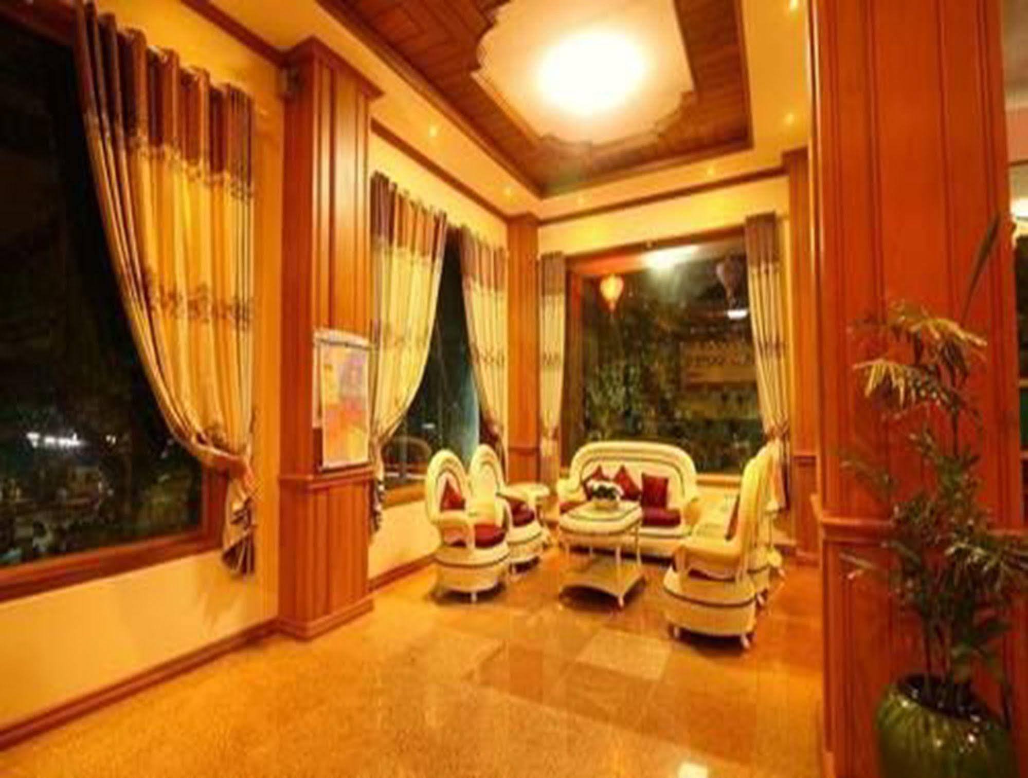 מנדלאי Hotel United מראה חיצוני תמונה