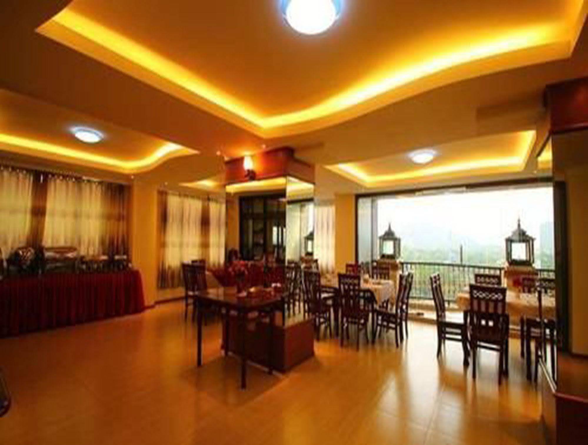 מנדלאי Hotel United מראה חיצוני תמונה