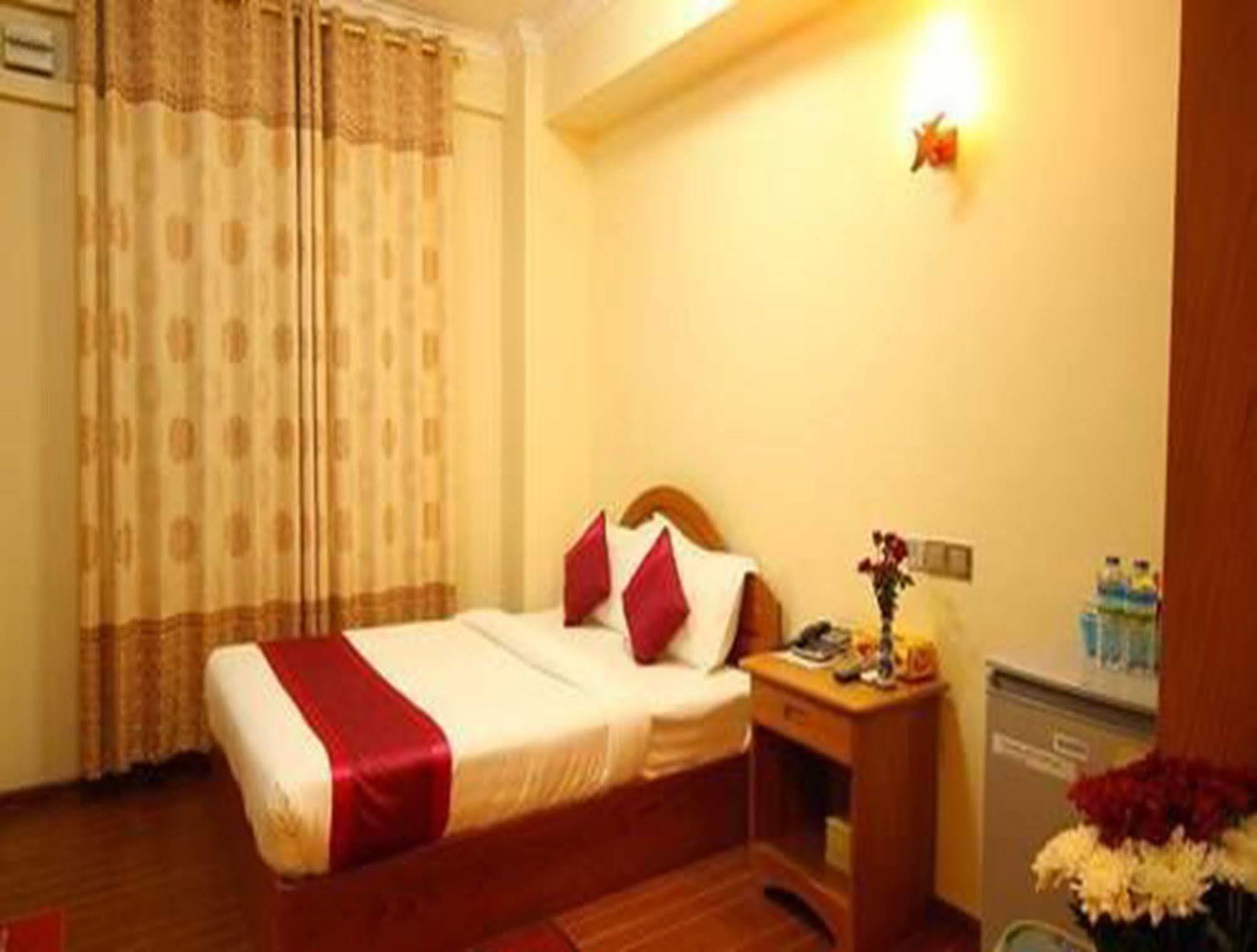 מנדלאי Hotel United מראה חיצוני תמונה