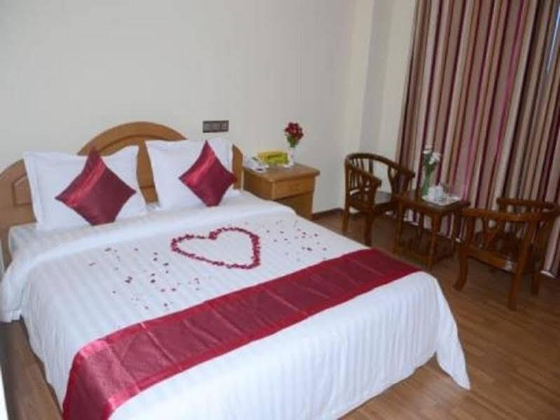 מנדלאי Hotel United מראה חיצוני תמונה
